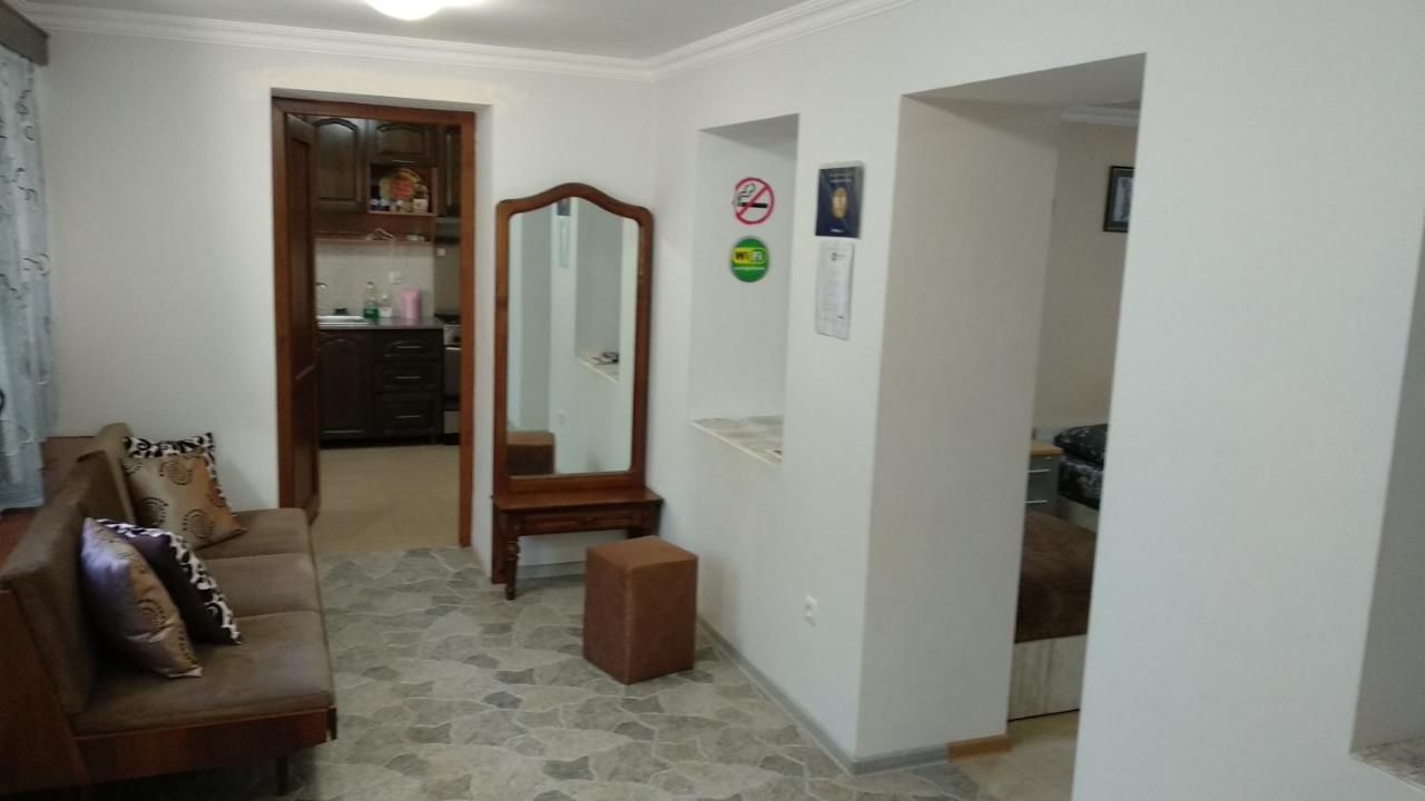 Проживание в семье eco_apartment Кутаиси-8